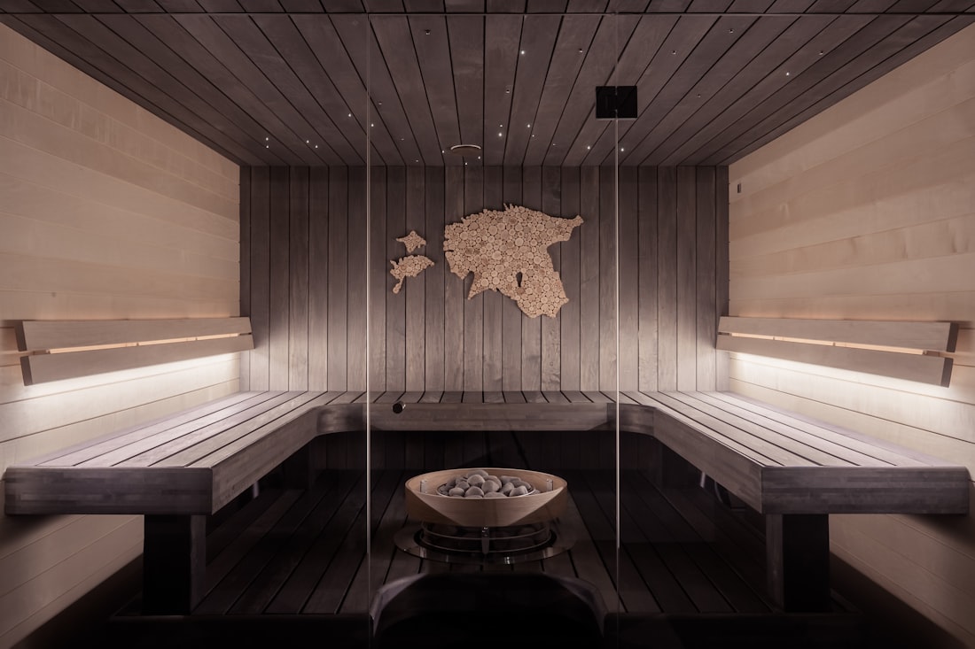 Steam and sauna room